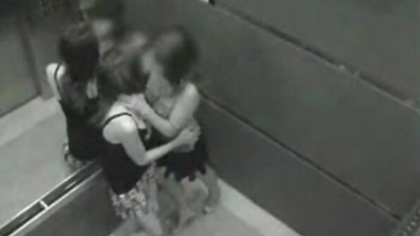 டீ வில்லியம்ஸ் தனது ஈரமான புண்ணுடன் விளையாடுவதற்கு முன்பு விளையாடுகிறார்