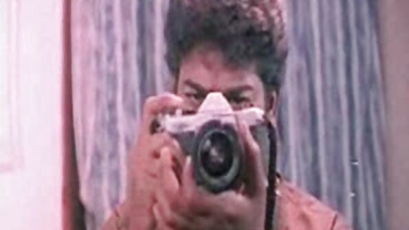 ஜெசிகா அவளுடைய அழகான கைவினைஞரைப் புணர்கிறாள்