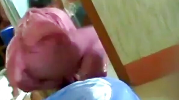 லெக்ஸி பெல்லேவை பில் செய்ய விரும்புகிறார்